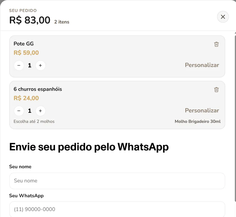 Carrinho do cardápio digital com dois itens escolhidos e o formulário para enviar o pedido pelo WhatsApp